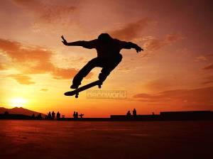 Ταπετσαρία τοίχου επιθυμητών διαστάσεων Skateboards με ηλιοβασίλεμα 05000Q