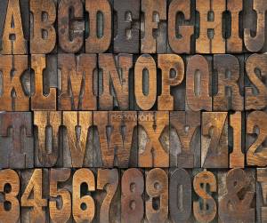 Ταπετσαρία τοίχου επιθυμητών διαστάσεων με γράμματα σε ξύλο 12639